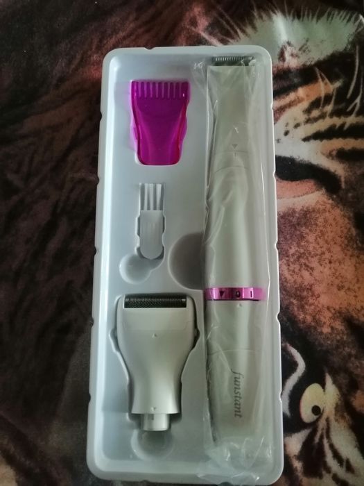 Funstant Trymer do bikini, intymne golarka do włosów łonowych z grzebi