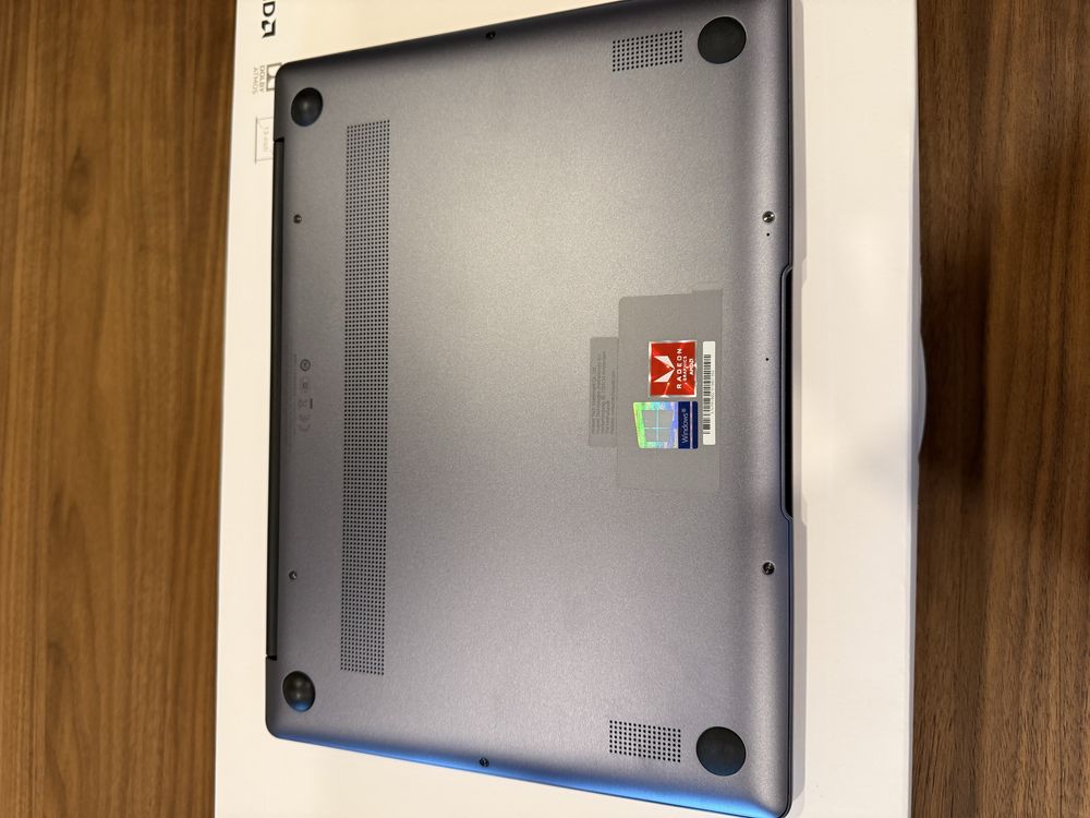 Portátil Huawei MateBook 13 AMD Ryzen 7 - 16GB - 512GB