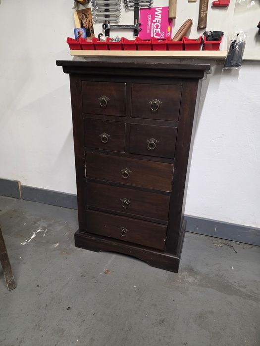 komoda mala kolonialna