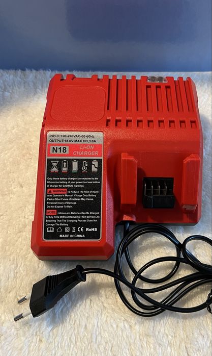 Carregador de Bateria de Lítio