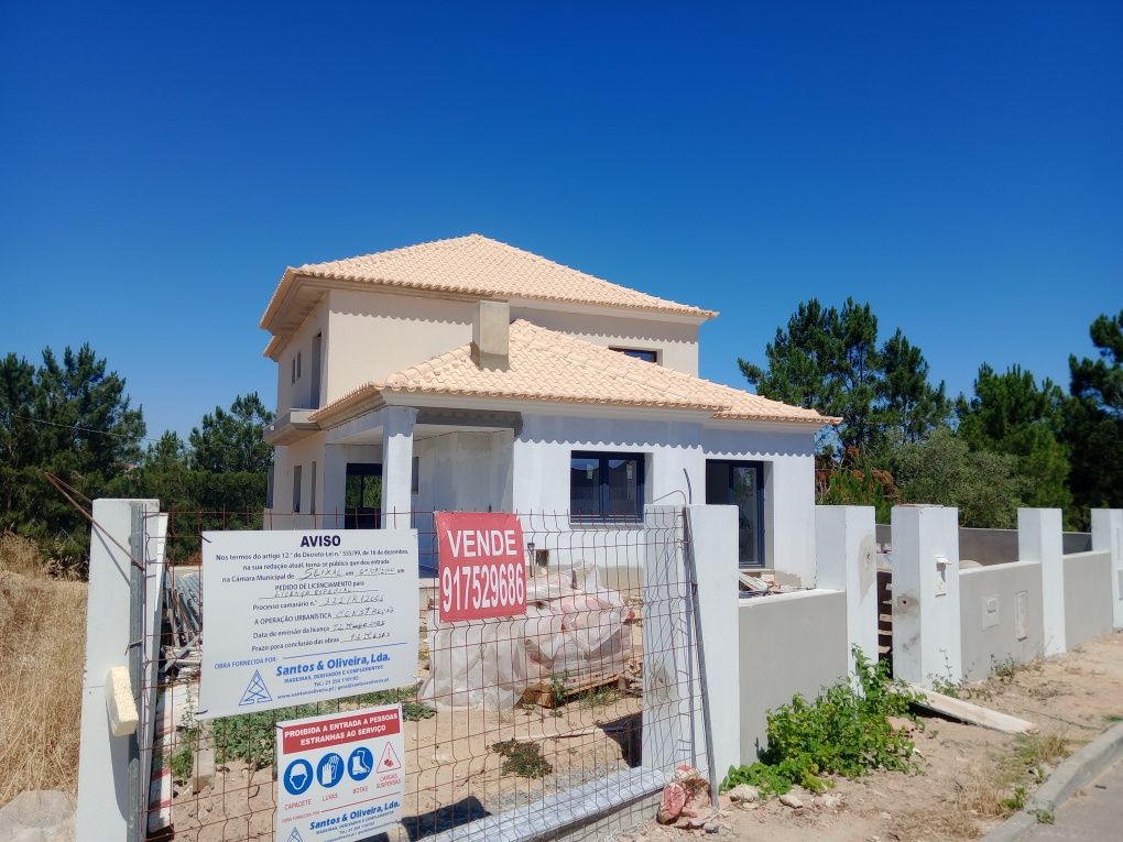 Fantásticas Moradia Isolada T4 (4 suites) no Pinhal do General 700mil