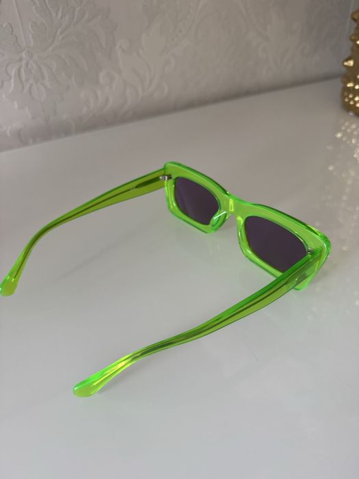 Óculos de sol como novos Hawkers
