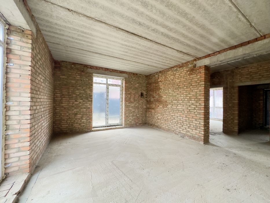 Будинок в Червоних горах