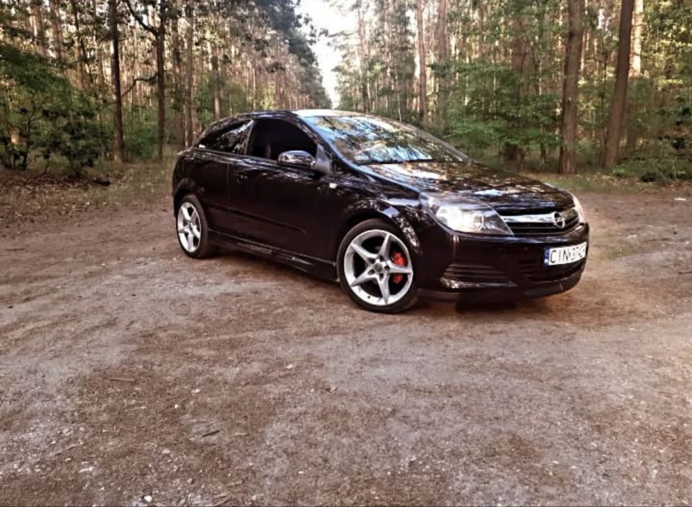 Opel Astra H GTC SPORT 1.6 16v