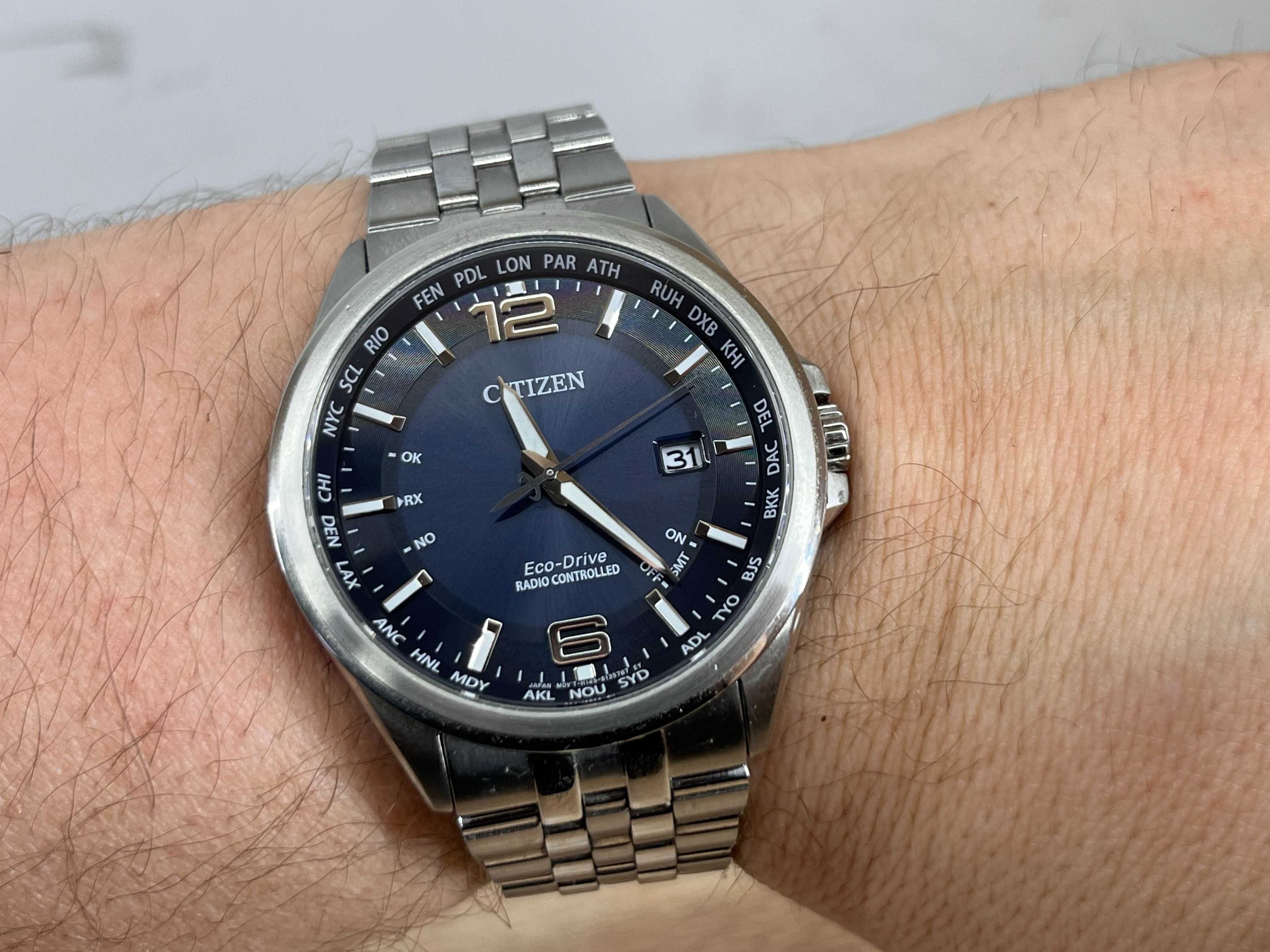 Zegarek męski CITIZEN Eco-Drive CB0010-88L Radio Controlled DCF