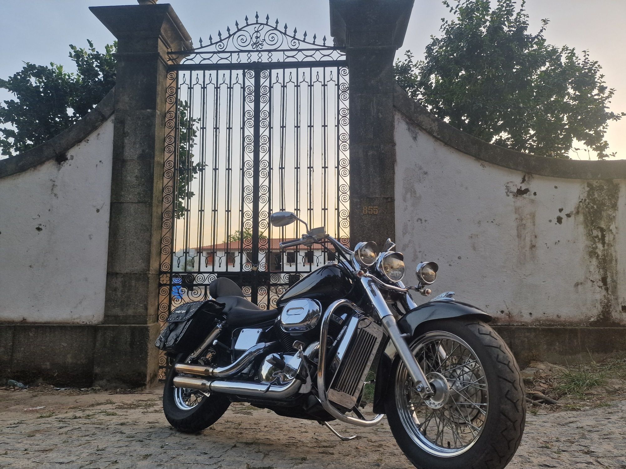 Honda shadow 750