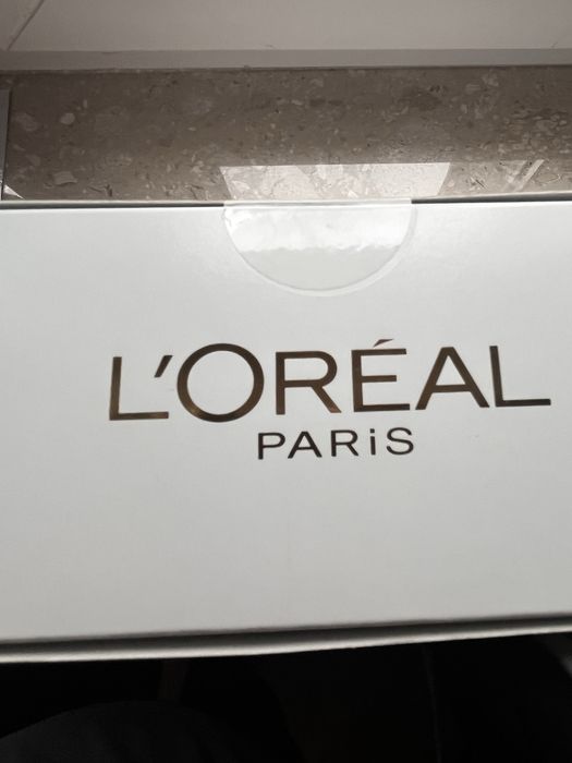 Zestaw kosmetykow L’Oreal Expert wieku 60+ 3 czesci