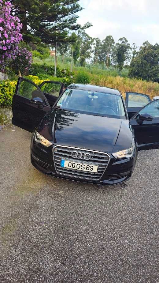 Audi A3 Limusine 1.6 diesel 51.000 klm Ano 05-2014