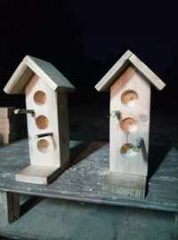Karmnik dla ptaków  drewno