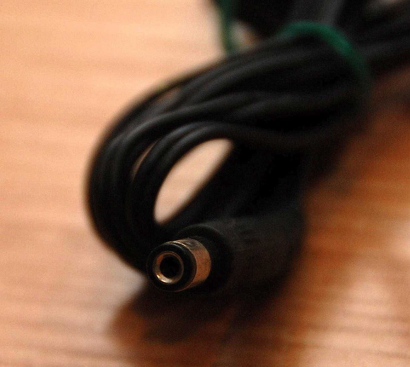 Zasilacz ładowarka click CPSO 12V 700mA