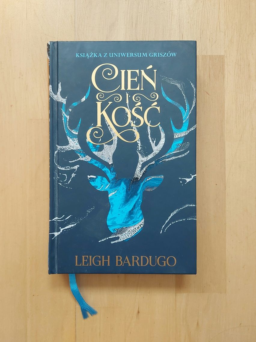 Cień i Kość - Leigh Bardugo