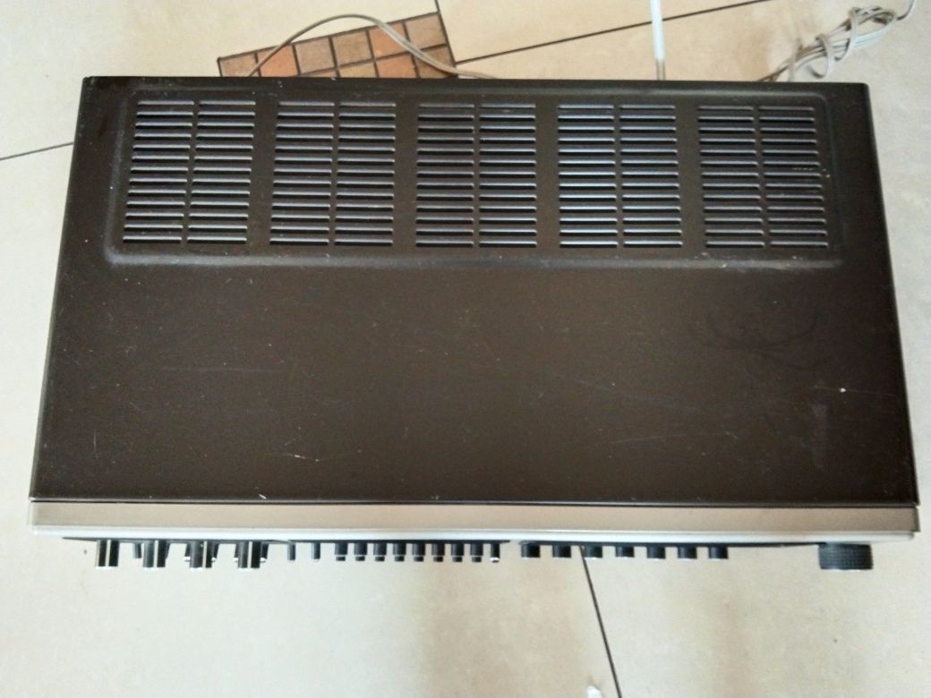 Stary Ampituner GRUNDIG Receiver 20