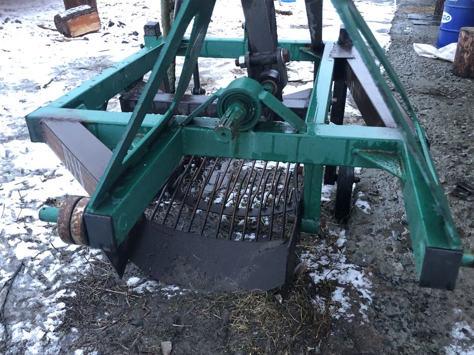 Картофелекопалка КТН-01В вибрационная