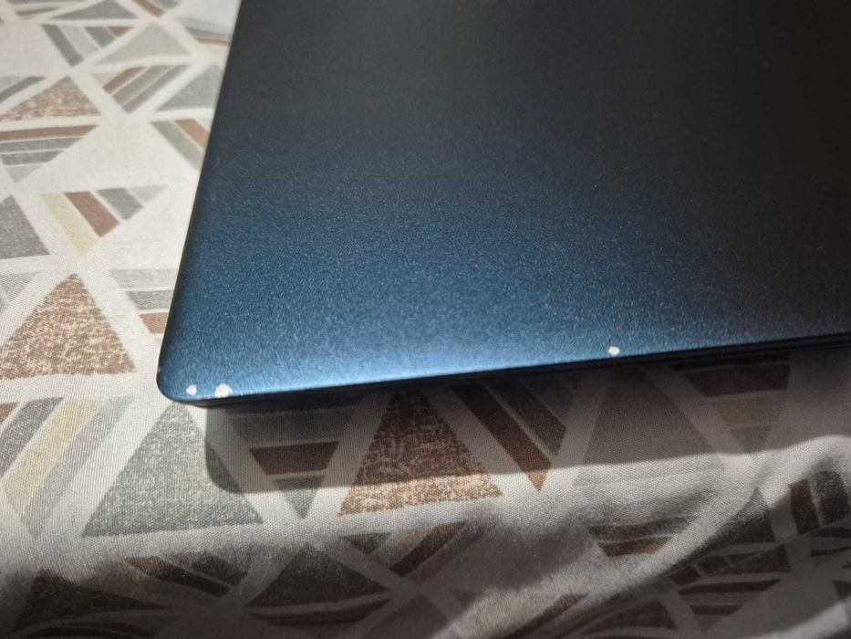 Portátil LENOVO IdeaPad 330S-15IKB