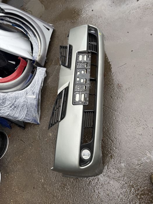 Бампер передній Nissan Primera p12