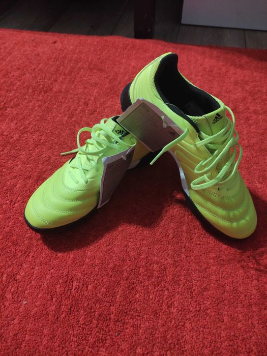 Buty Adidas turfy roz.41 1/3