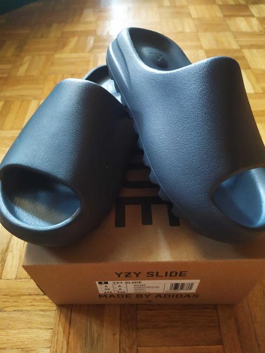 Yeezy slide 39 nowe grey slate