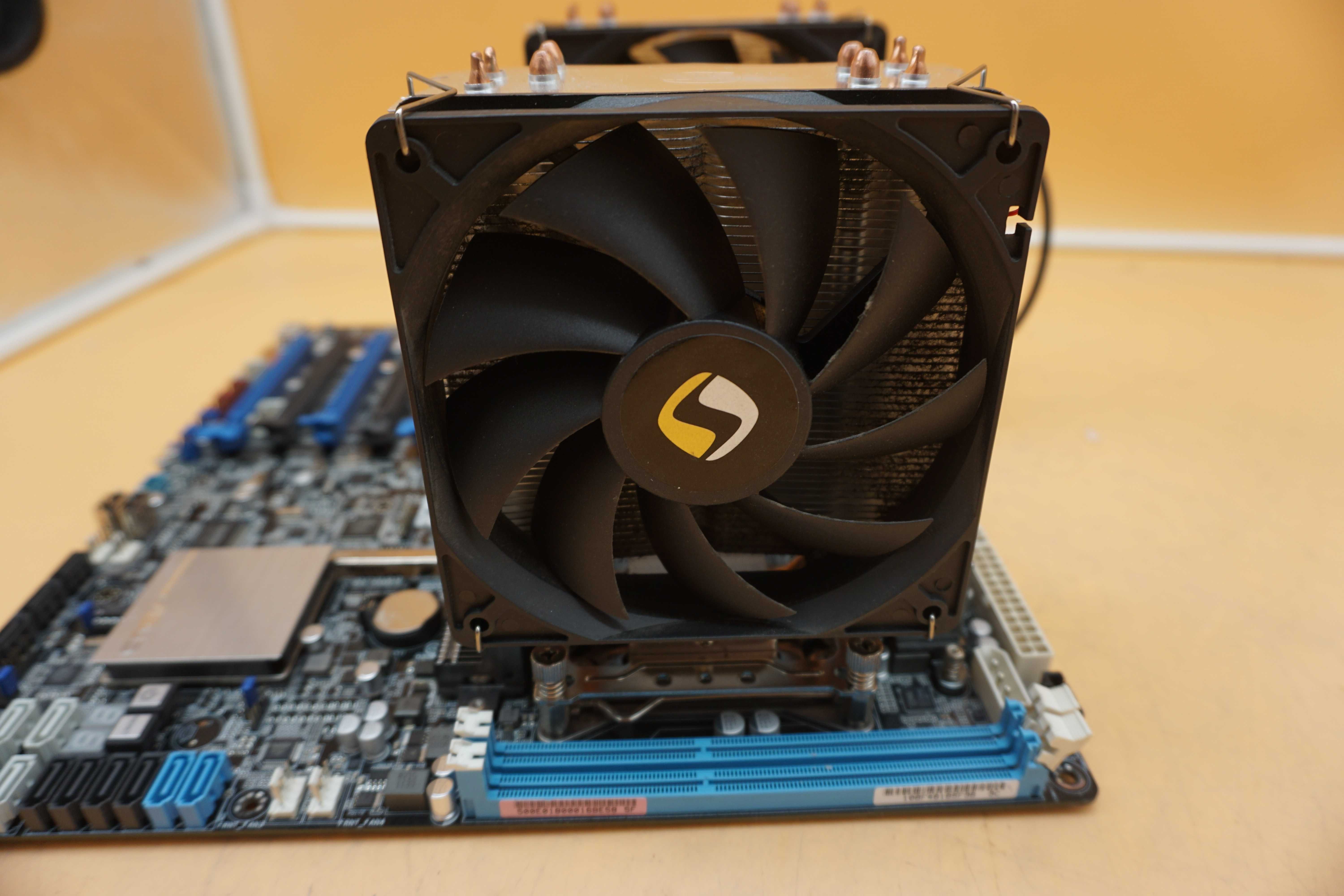 Asus Z9PE-D8 WS 2x Intel Xeon E5 2660 Dwuprocesorowa stacja robocza