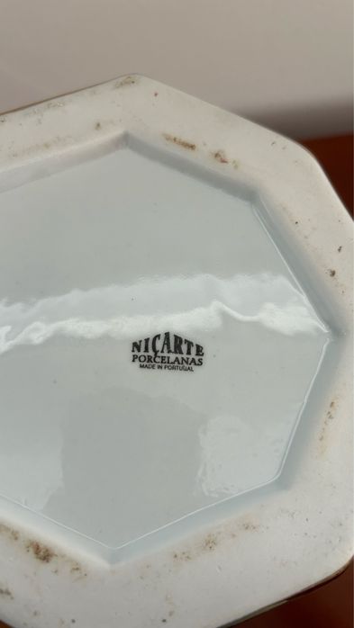 Conjunto Moldura e Jarra Niçarte Porcelanas