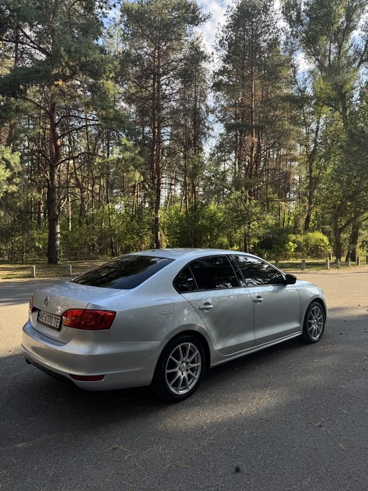 Volkswagen Jetta 2011 2.0