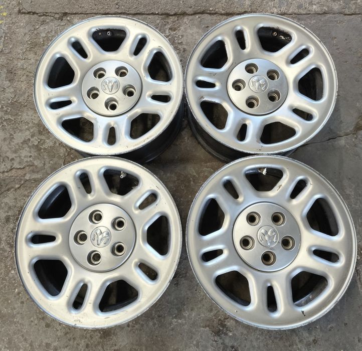 [830] Felgi stalowe Dodge Nitro 5x114,3x16