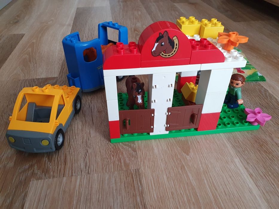 LEGO Duplo 5648 stadnina