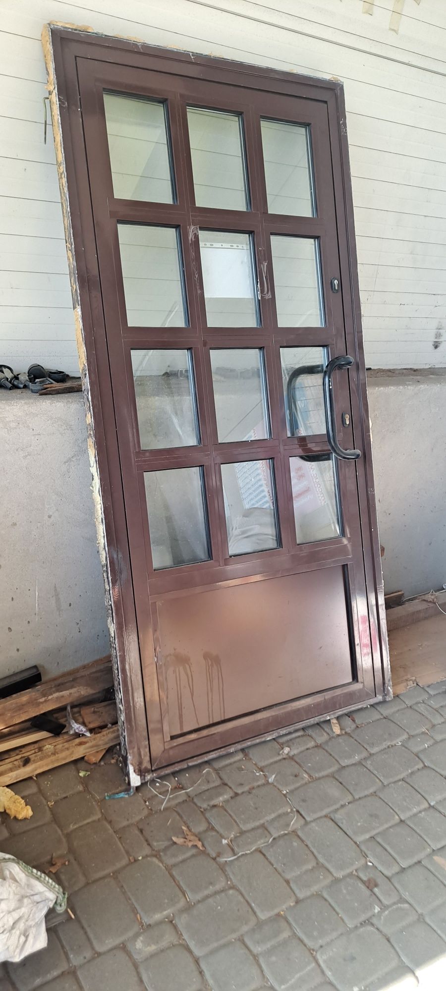 Drzwi aluminiowe wejściowe