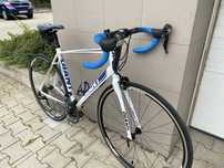 Rower szosowy Giant Defy grupa Shimano 105 romiar M/L Gotowy do jazdy