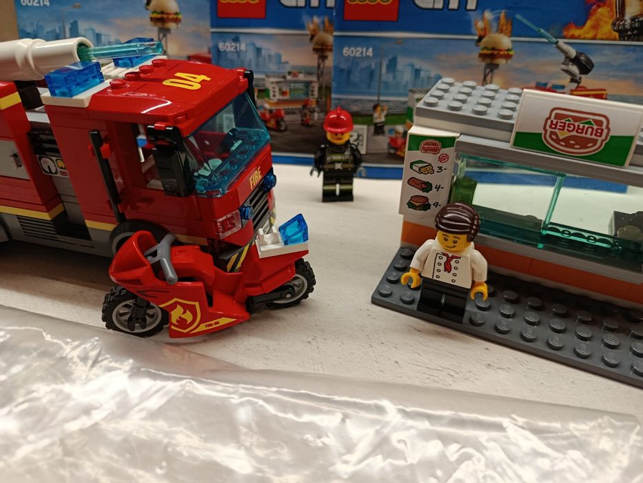 Lego City Na ratunek w płonącym barze 60214