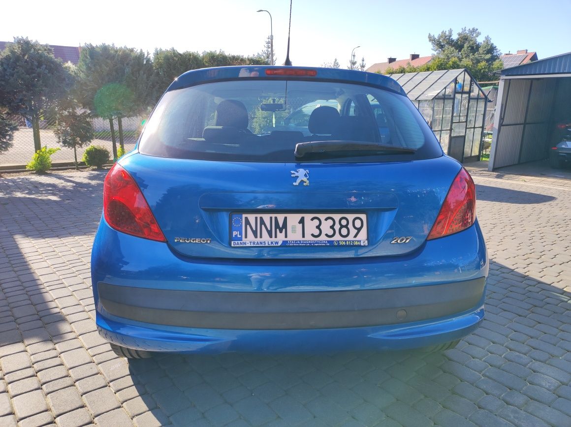 Peugeot 207 1.4 benzyna  niski przebieg.