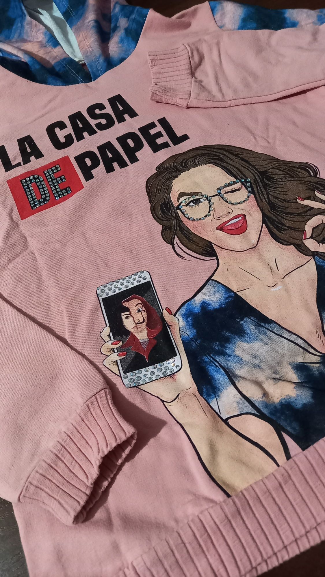 Bluza z motywem "Dom z papieru"