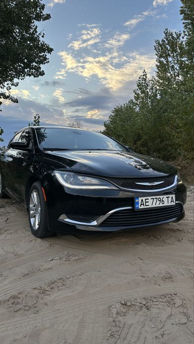 Продам Chrysler 200 2016 року 2.5 газ/бензин