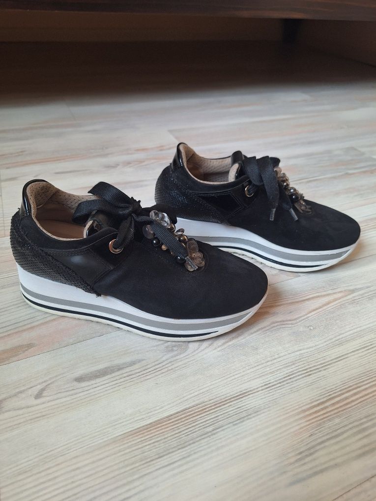 Sneakersy Wittchen skóra naturalna 37 j.kazar ochnik kors