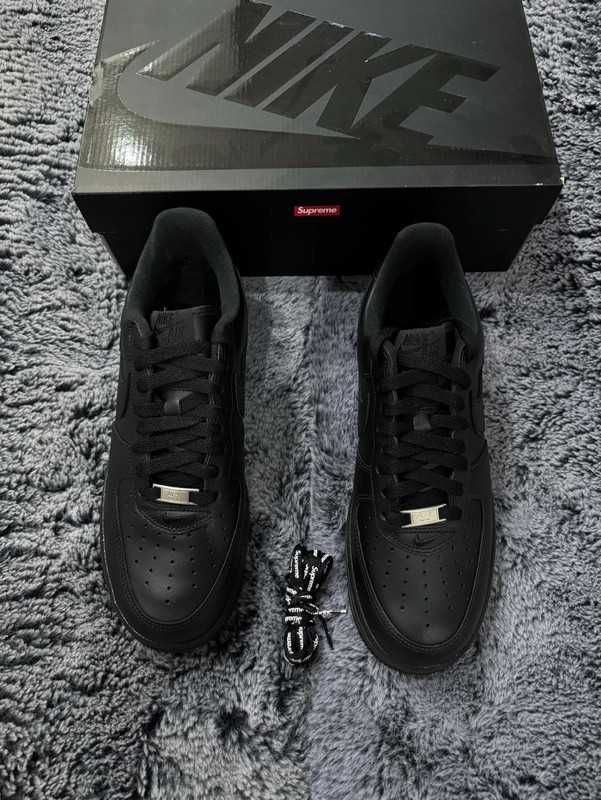 nowy/NikeAirForce1LowSupreme czarny unisexTrampki r.38.5