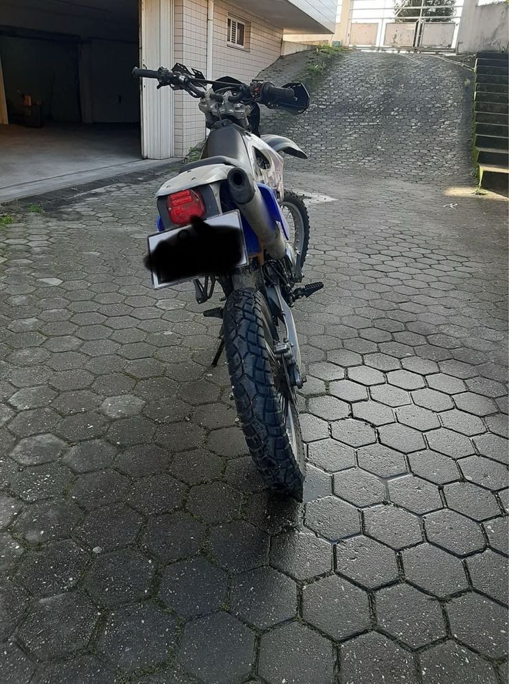 Vendo ou troco MOTA AJP 125cc
