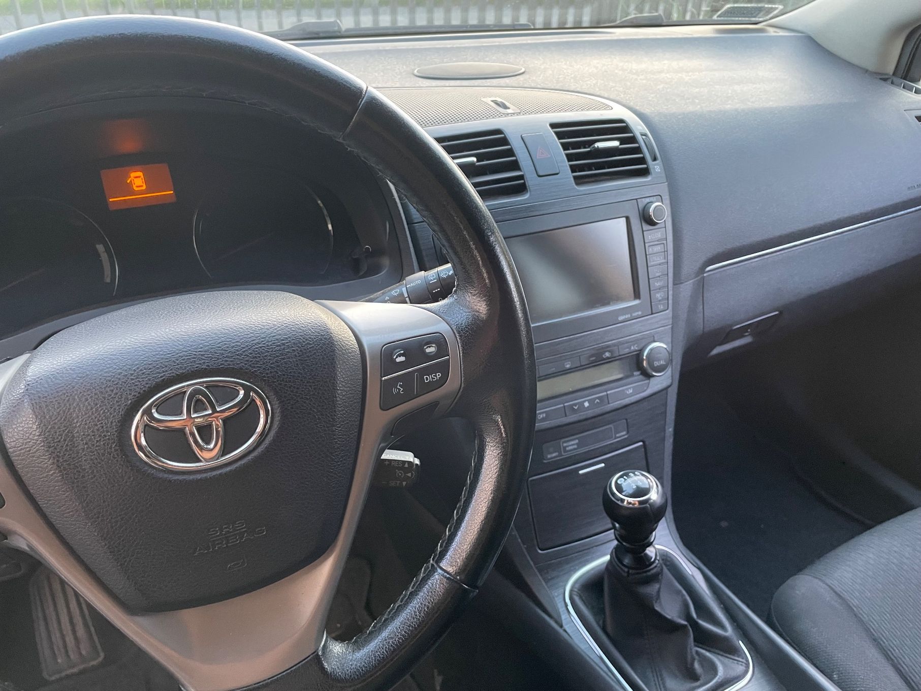 Toyota Avensis Toyota Avensis 1.8 benzyna Xenon 1 właściciel