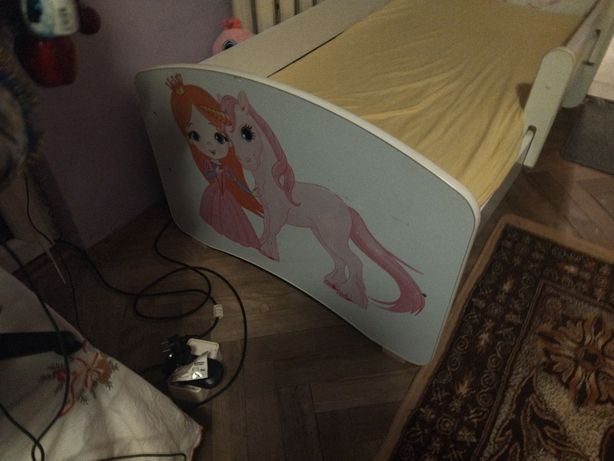 Łóżko dla dziewczynki