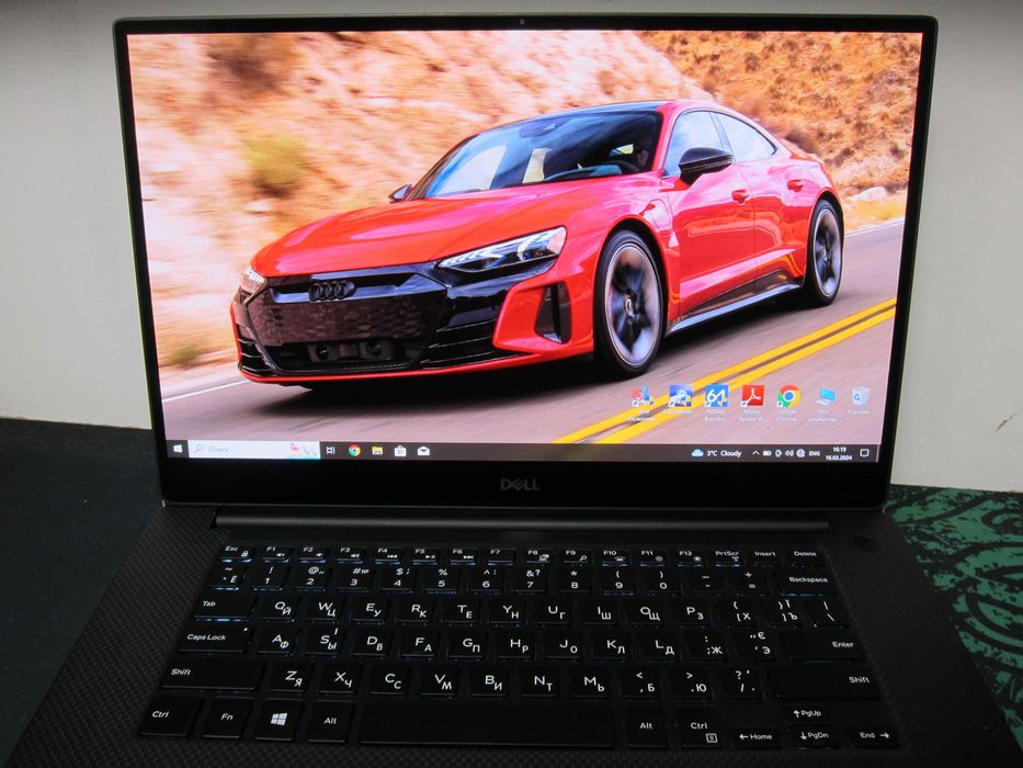 DellXPS9550/15.6"4k 3840 x 2160/Intel CoreI7/Ram 16 gb/Nvidia GTX 960M