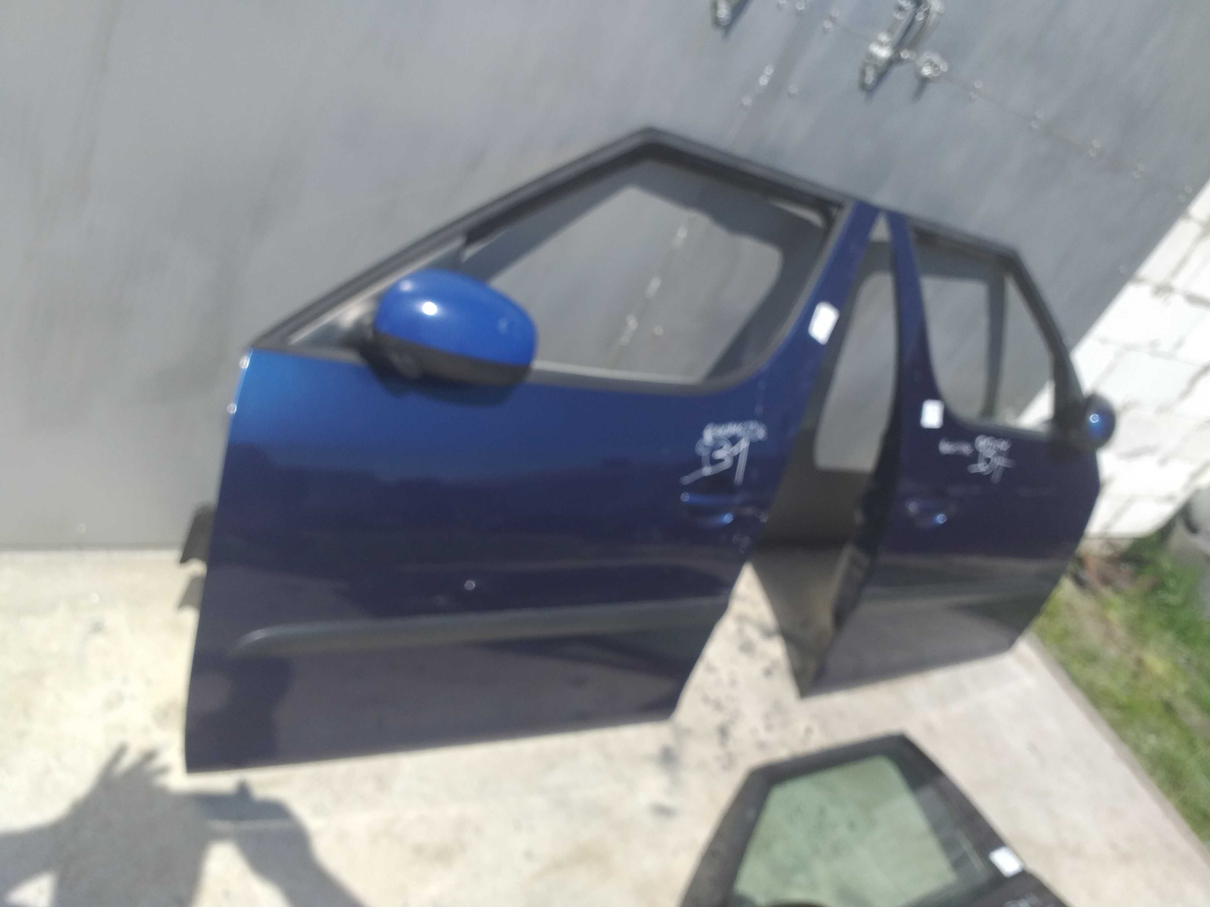 двері skoda roomster