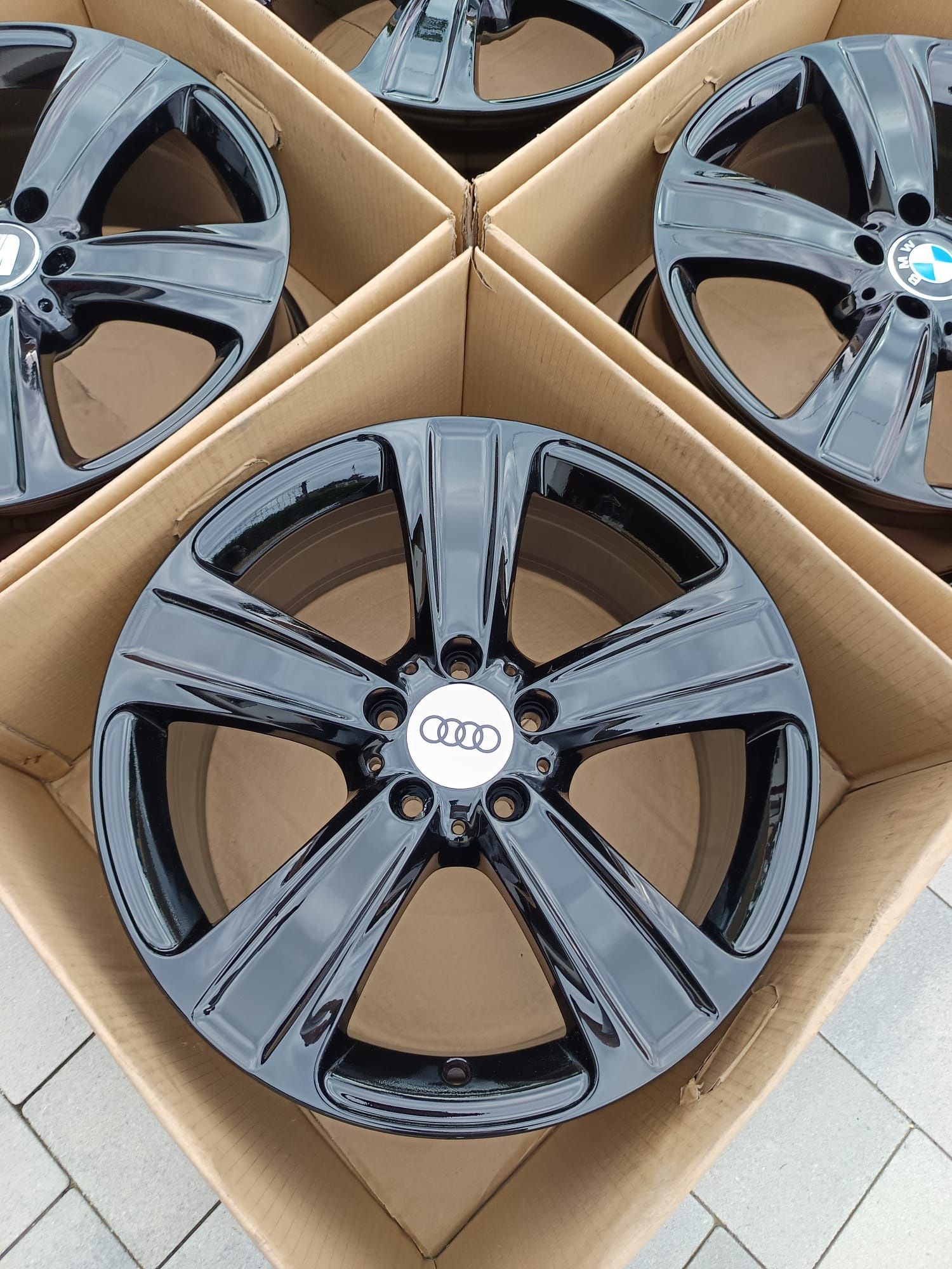#M18C Alufelgi R18 5x112 ET38 Audi A4 A6 A7 A8 Q2 Q3 Q5 S3 S4 S5 S6