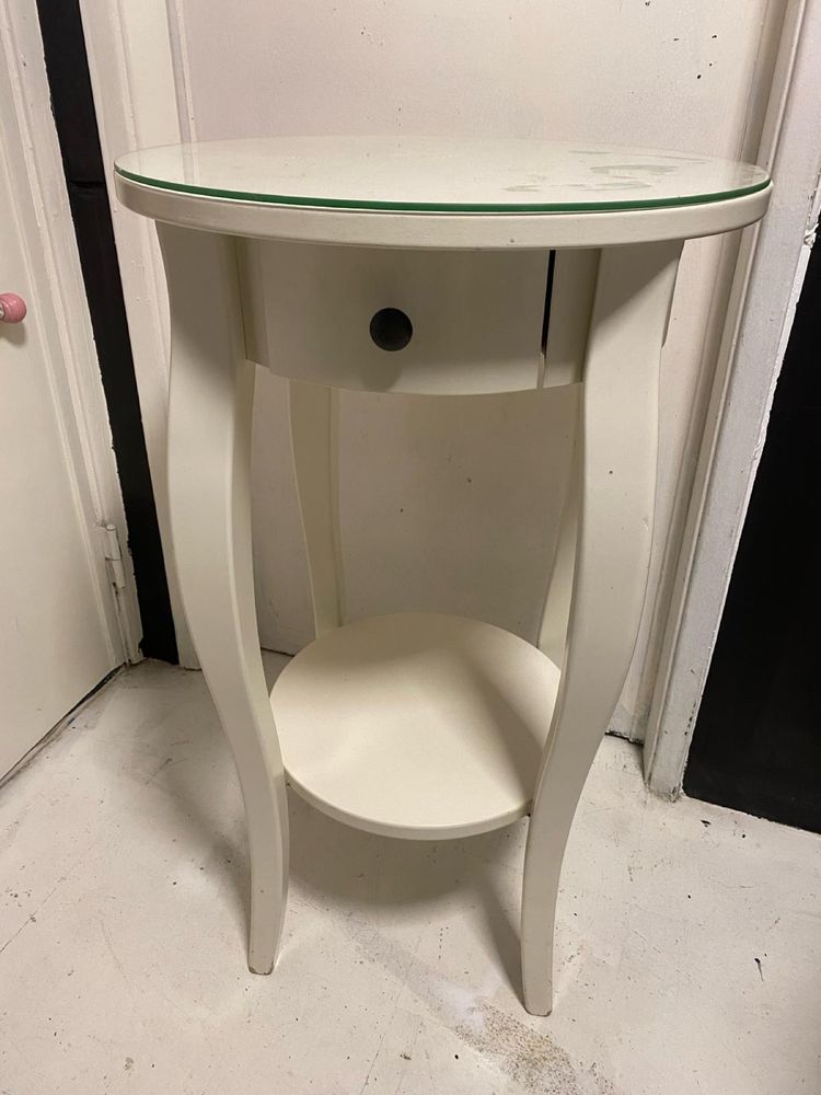 Mesas cabeceiras Ikea