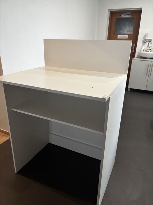 Recepcja do salonu kosmetcznego lub biura