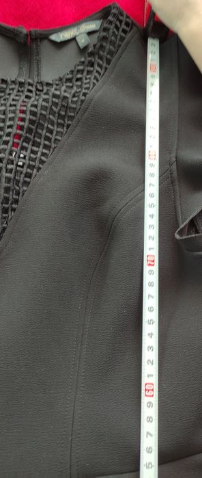 Elegancka czarna sukienka