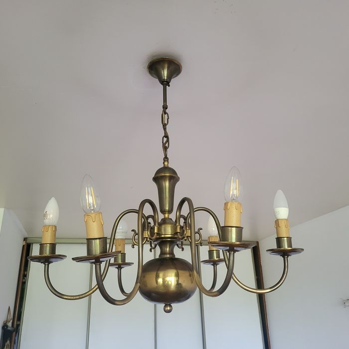 Żyrandol mosiężny, antyk,  sześcioramienny