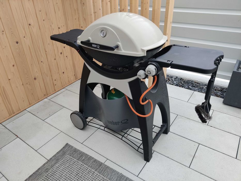 Grill gazowy WEBER Q300 XXL z butla i akcesoriami