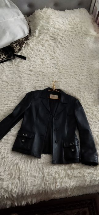 Женский кожаный пиджак куртка