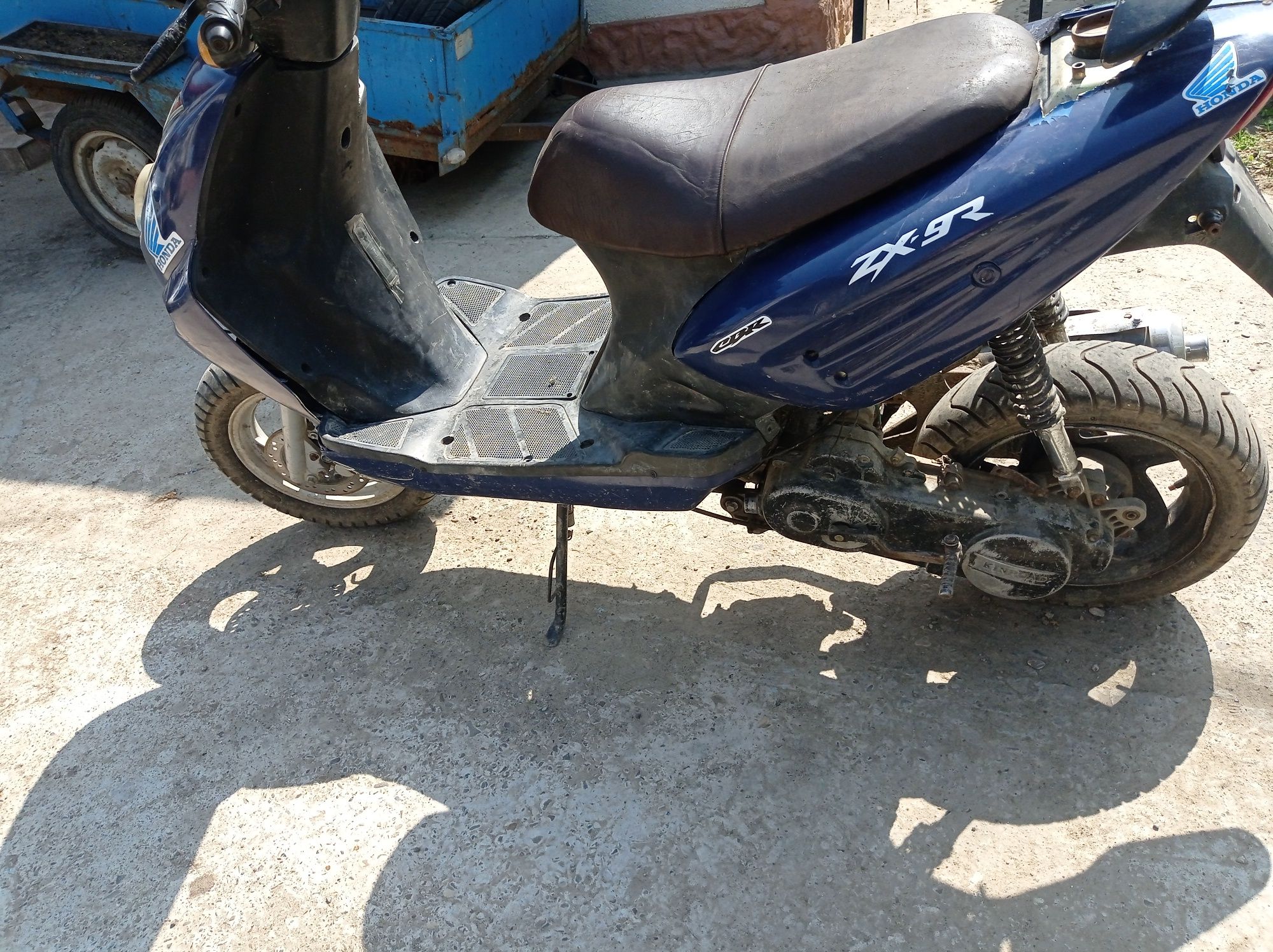 Продам два скутера fada 80, kumco 150
