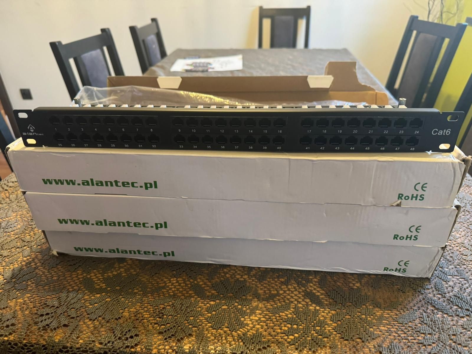 a-lantec patch panel cat 6 utp 48x RJ45 1U 19 inych.
