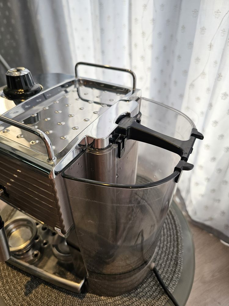 Кавоварка DeLonghi