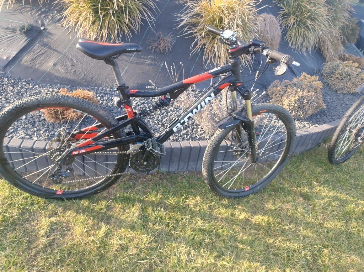 B-twin Rockrider 520s